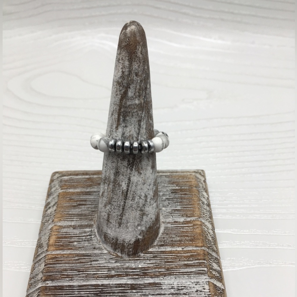 HANDCRAFTED Howlite & Silver Hematite Stretch Bead Ring